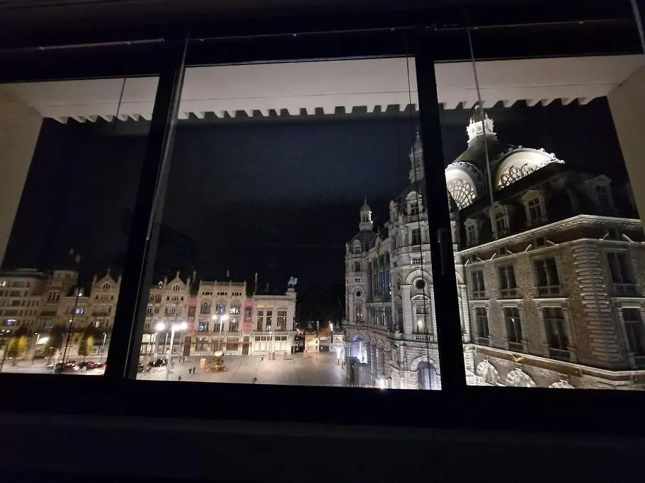 Apartman Stunning View + Japan Design Bed @ Central Station Antwerpen Belgium